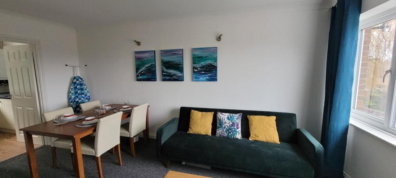 The Hillside Apartment - King'S Norton Birmingham Esterno foto