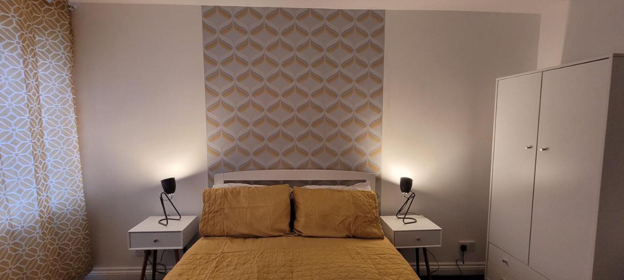 The Hillside Apartment - King'S Norton Birmingham Esterno foto